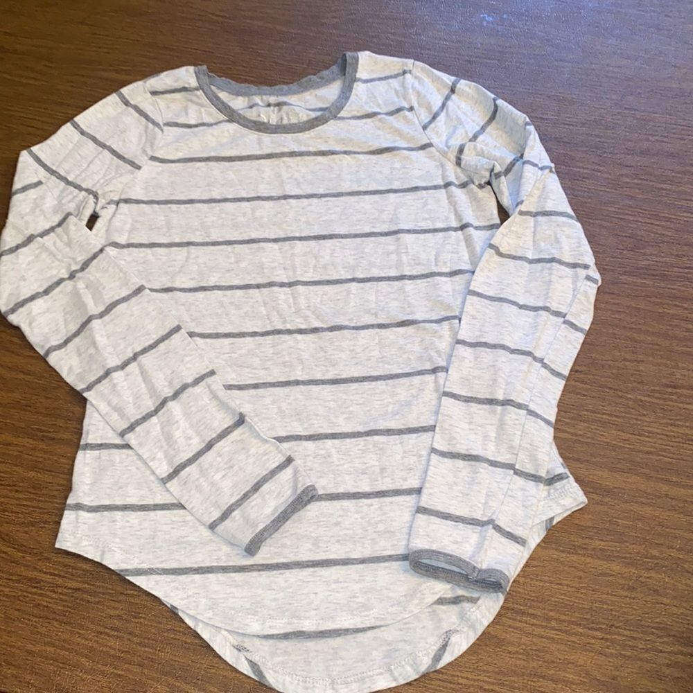 Poof ! long sleeve shirt size S